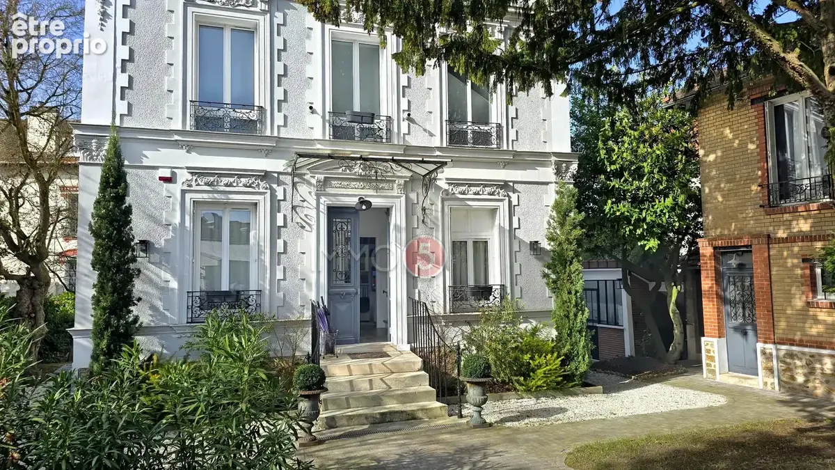 Maison à LE RAINCY