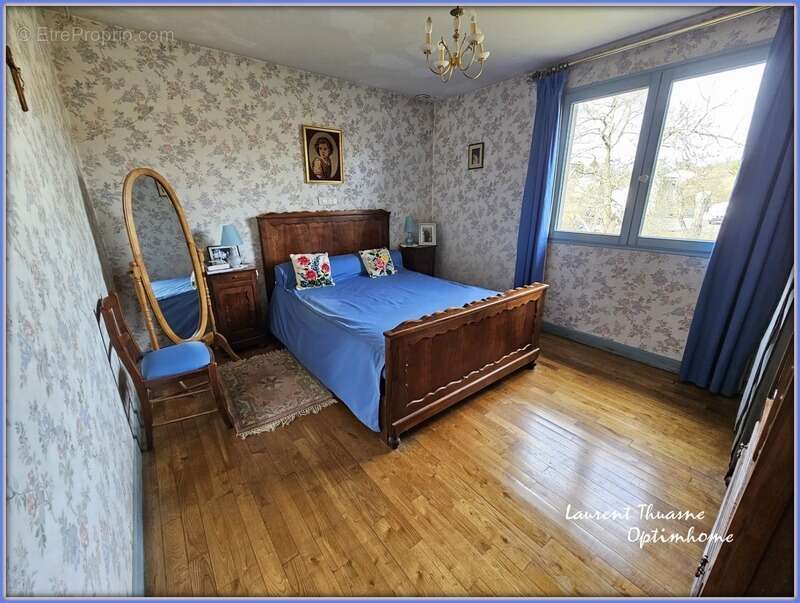 Maison à SAINT-LAURENT-SUR-MANOIRE