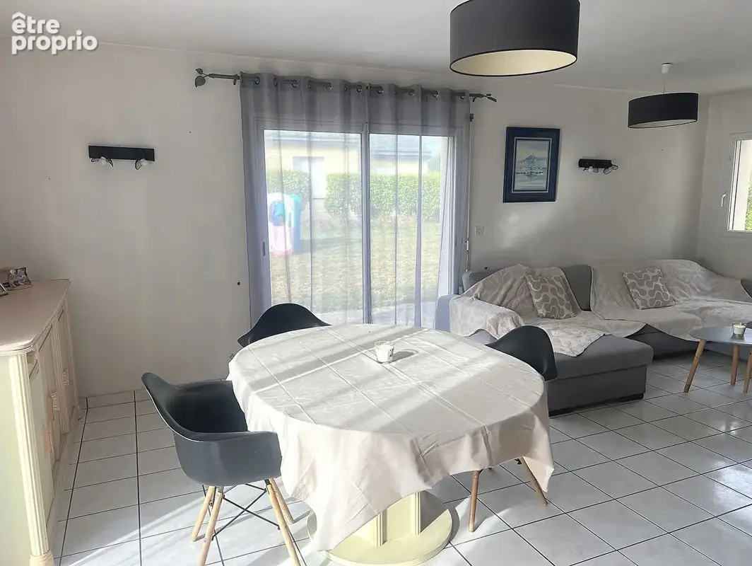Maison de 2001, terrain de 808m2 - photo 3