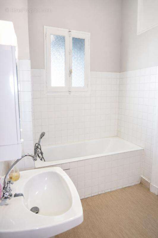 Appartement de caractère avec vue dégagée – Centre du Puy - photo 3