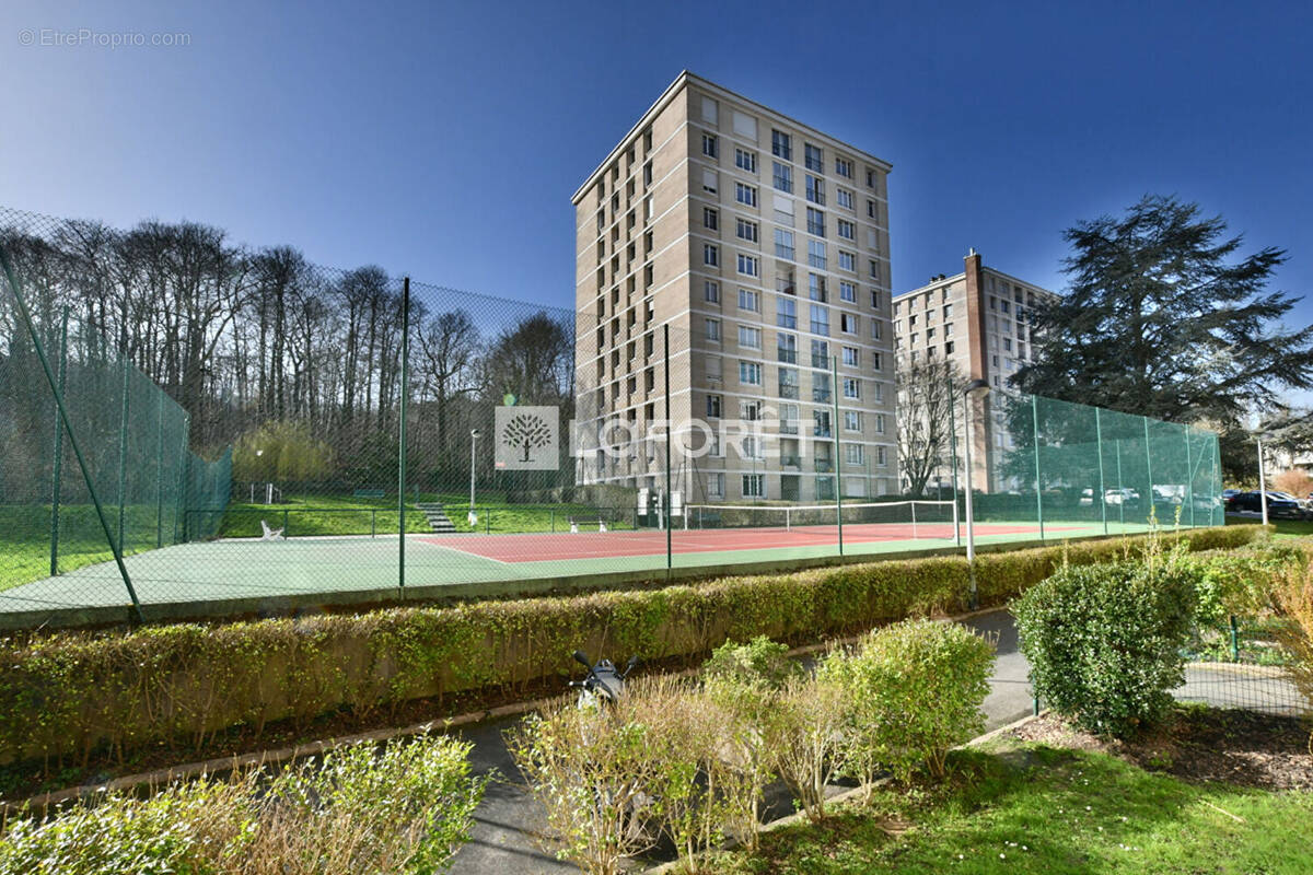 Appartement à BOUGIVAL