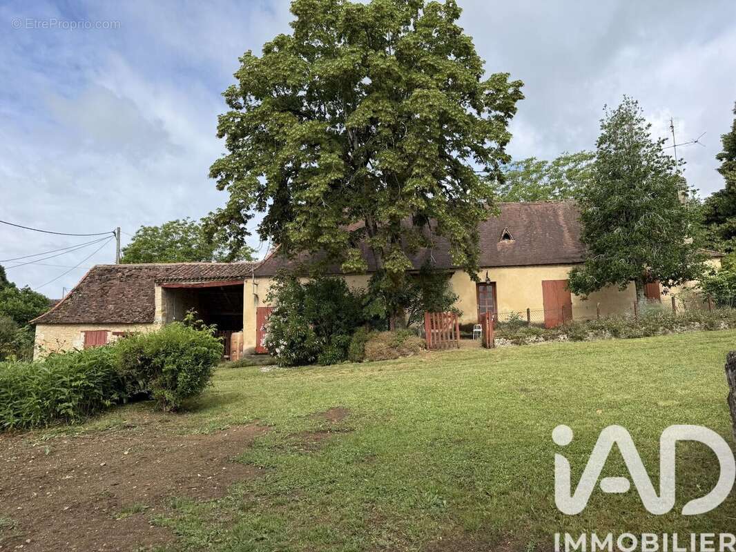 Maison 150 m² à Queyssac  - photo 2