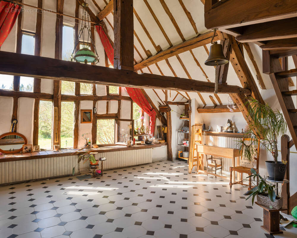 Maison à COSNE-COURS-SUR-LOIRE