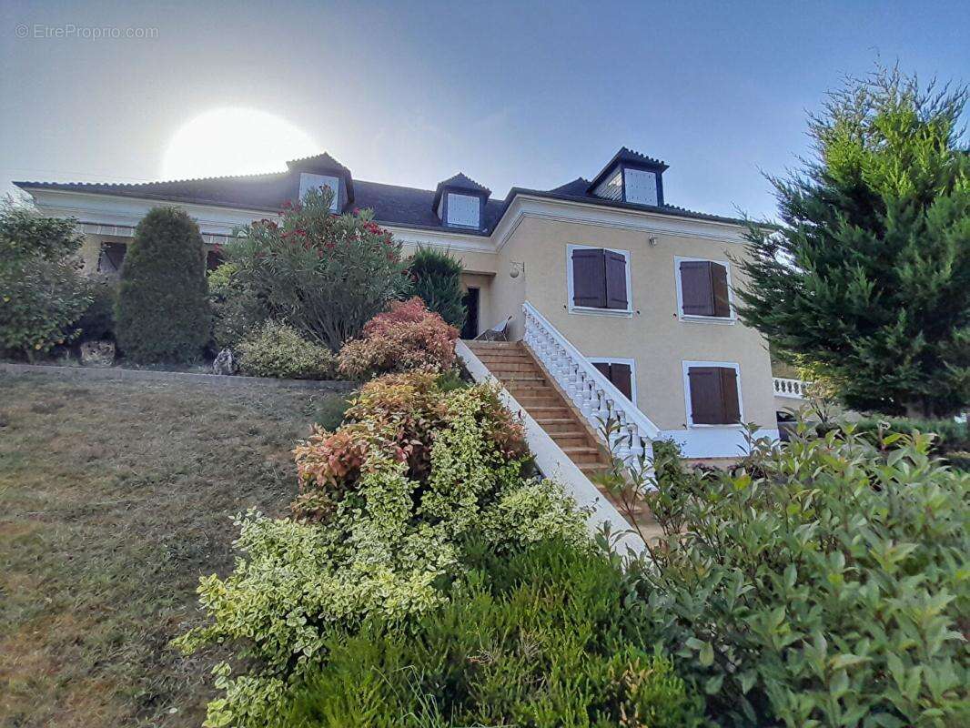 Villa sur 3 niveaux en face des Pyrénées - photo 16