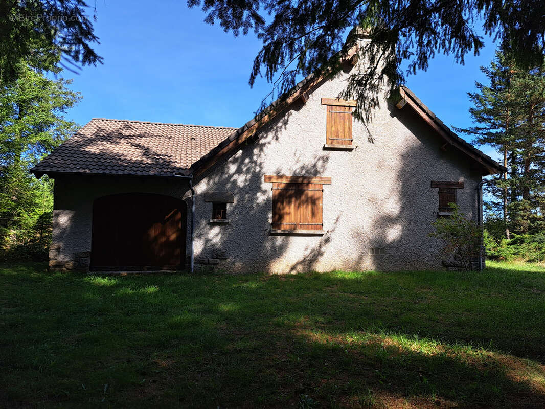 Maison à LE CHAMBON-SUR-LIGNON