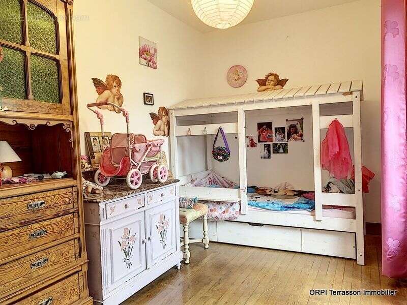 Maison à SALIGNAC-EYVIGUES