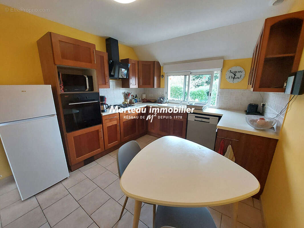 Maison La Suze Sur Sarthe 6 pièce(s) 126 m2 - photo 3