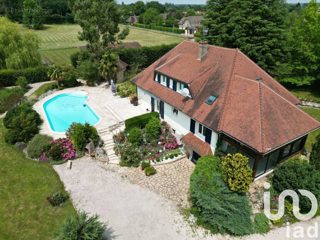 Photo 1 - Maison à MERVANS