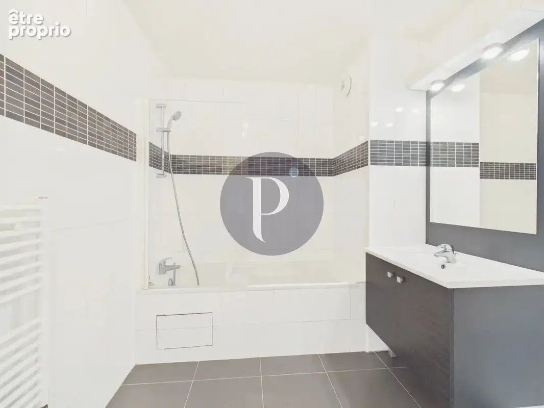 Appartement 3 pièces de 53 m² – Dernier étage dans une résidence de standing - photo 9