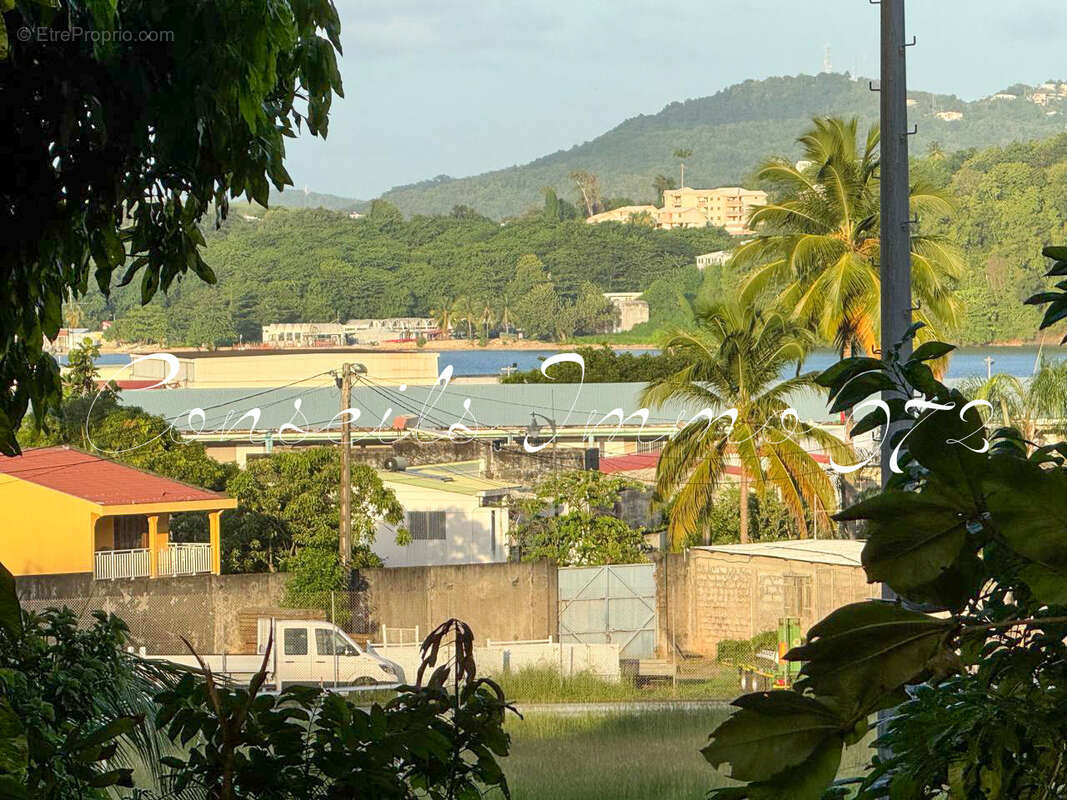 Terrain à LA TRINITE