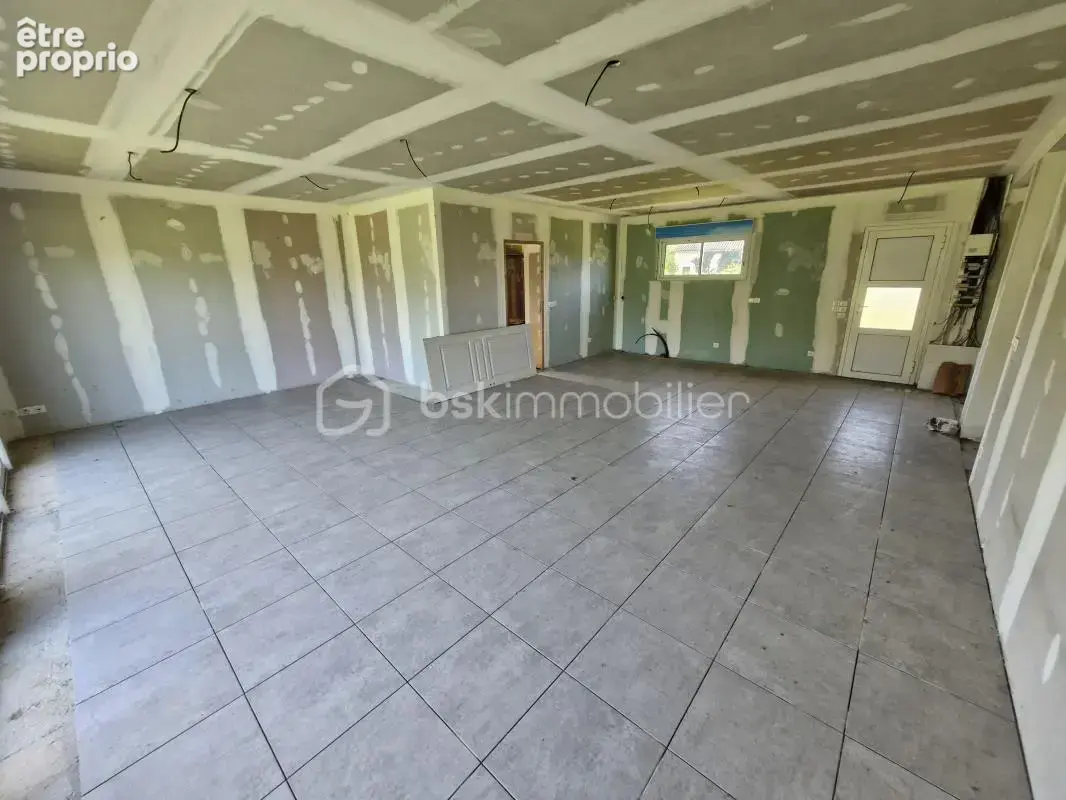 Charmante maison de 100m2 à finir de sublimer sur son terrain de 2135m2 à Menesplet - photo 3