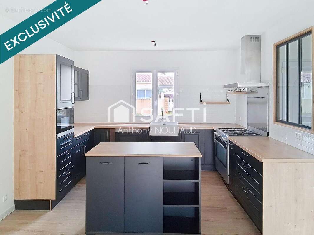 Photo 2 - Maison à GENSAC-LA-PALLUE