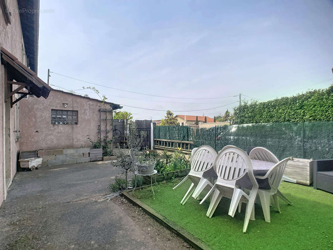 Maison à BELLEVILLE