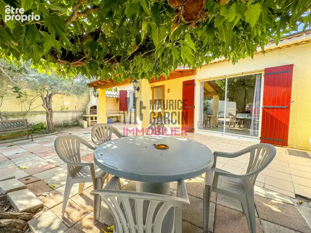 Maison à L'ISLE-SUR-LA-SORGUE