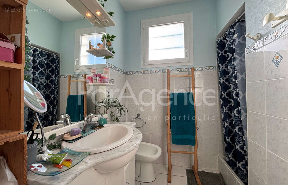 Maison   Deux appartements   Foncillon Royan - photo 17