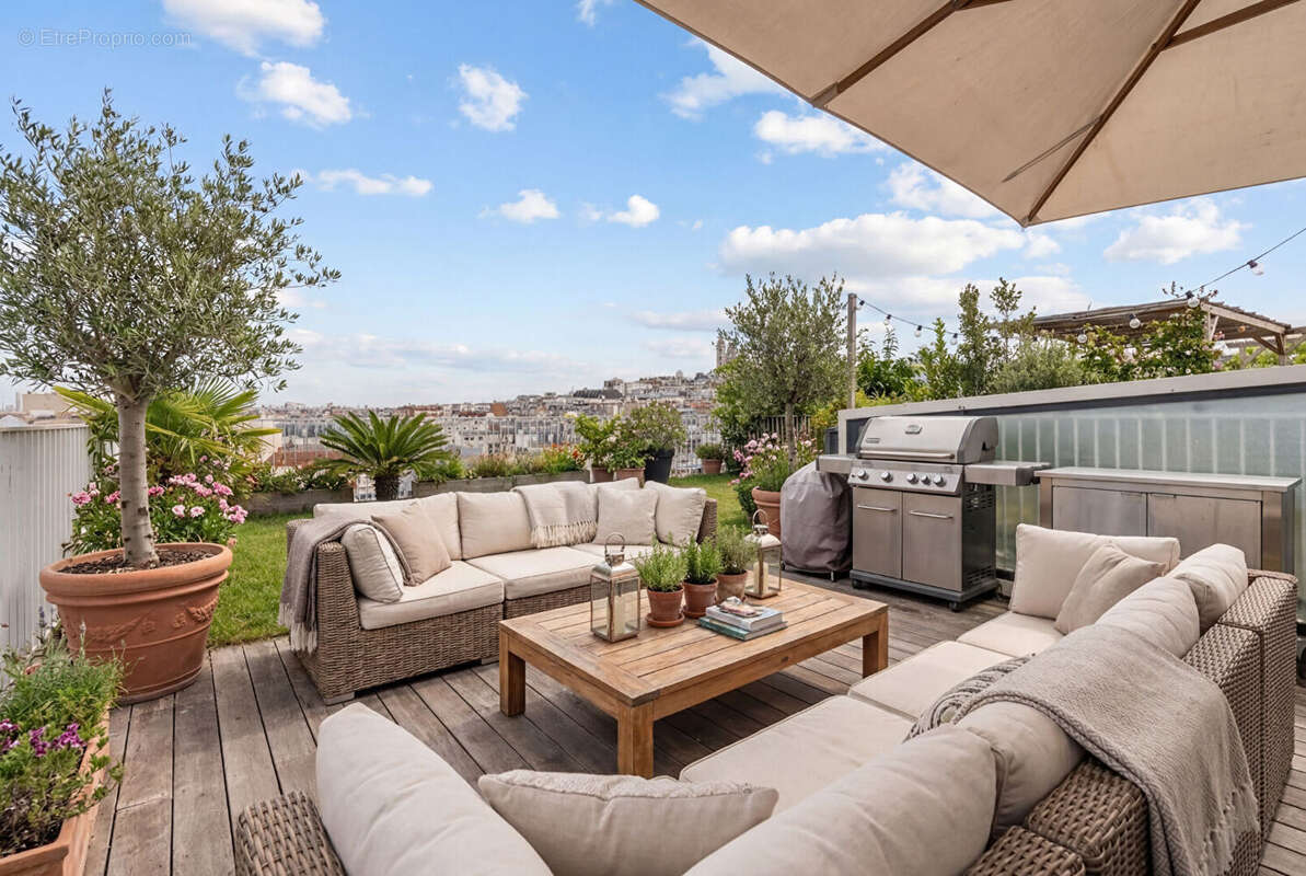 Appartement à PARIS-18E