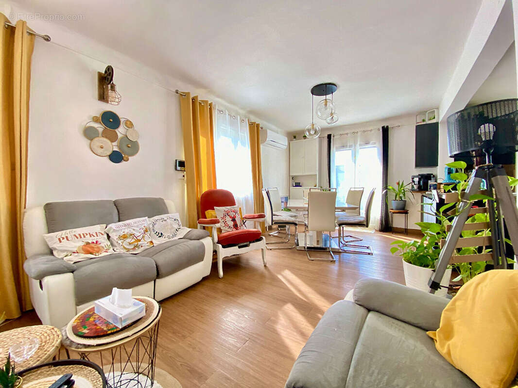 Maison à BEDARRIDES