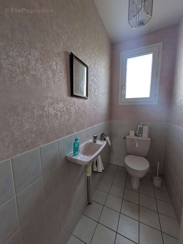 SAINTES RIVE GAUCHE Maison de plain pied-2 chambres - photo 10