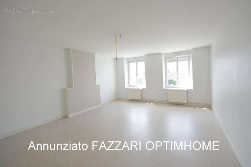 Appartement à STENAY