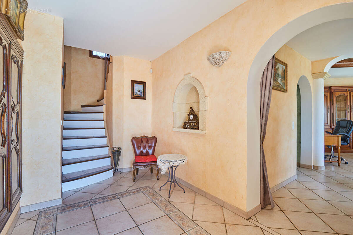 Maison à SAINT-CANNAT