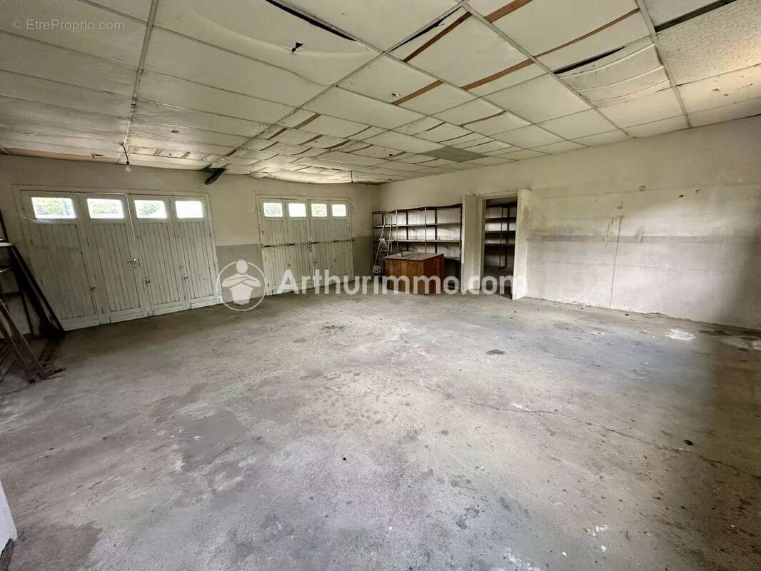 Ensemble immobilier avec local commercial, habitation et garages – Idéal investisseur - photo 19