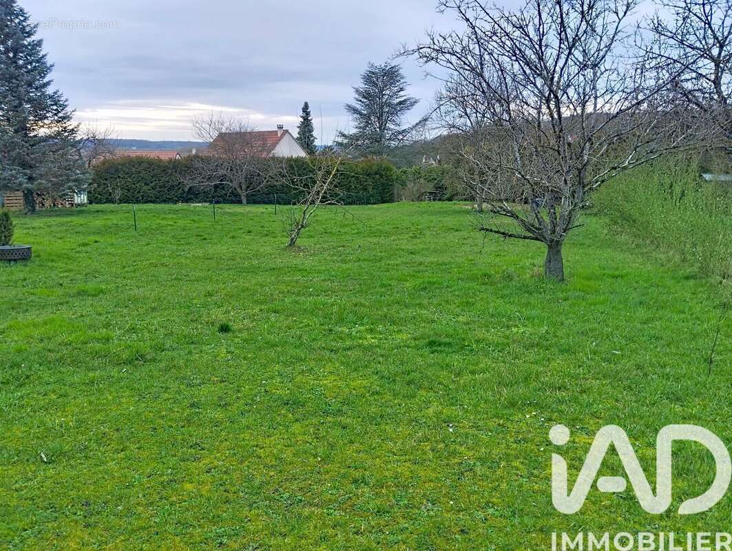Terrain 839 m² à Courcelles-Sur-Vesles  - photo 2