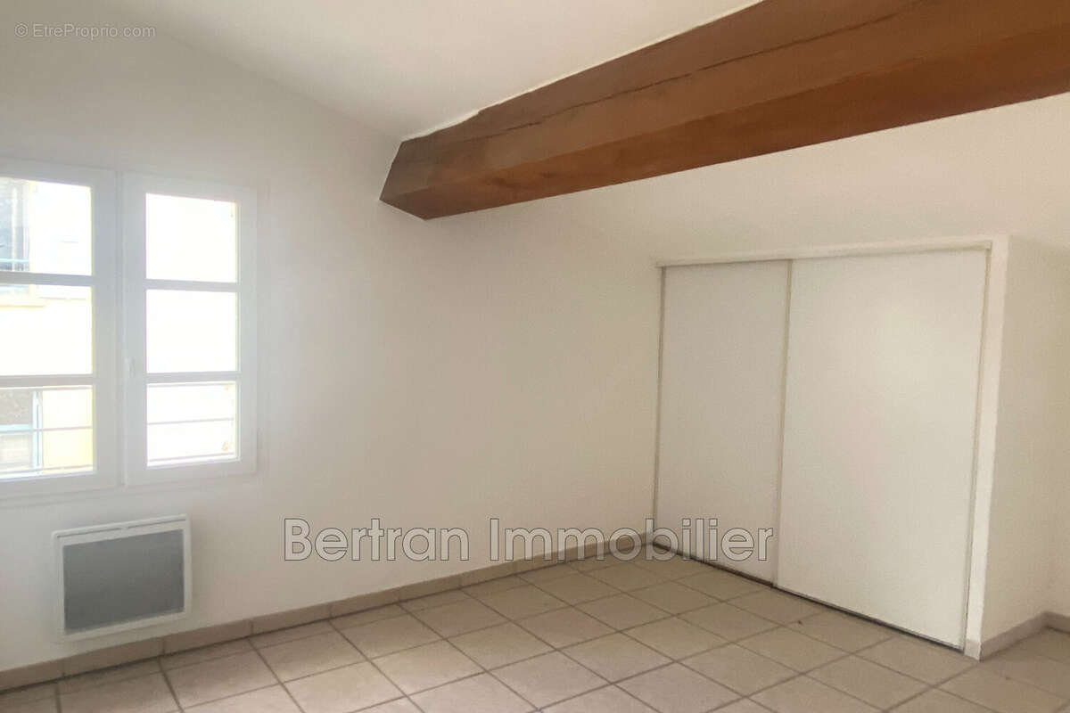 Maison 1990 m² à Rivesaltes  - photo 7