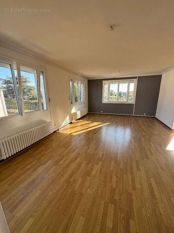 Appartement à OUISTREHAM