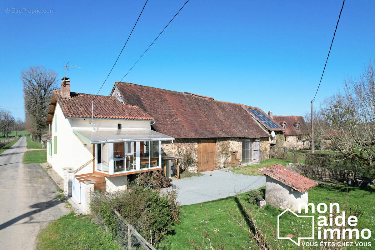 Maison à CHALEIX