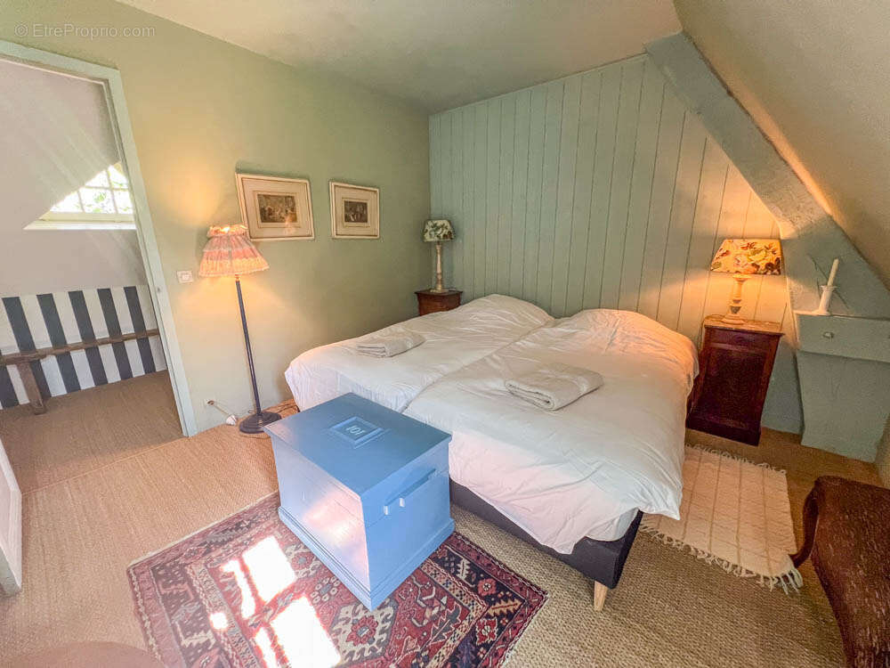 Maison à LE RENOUARD