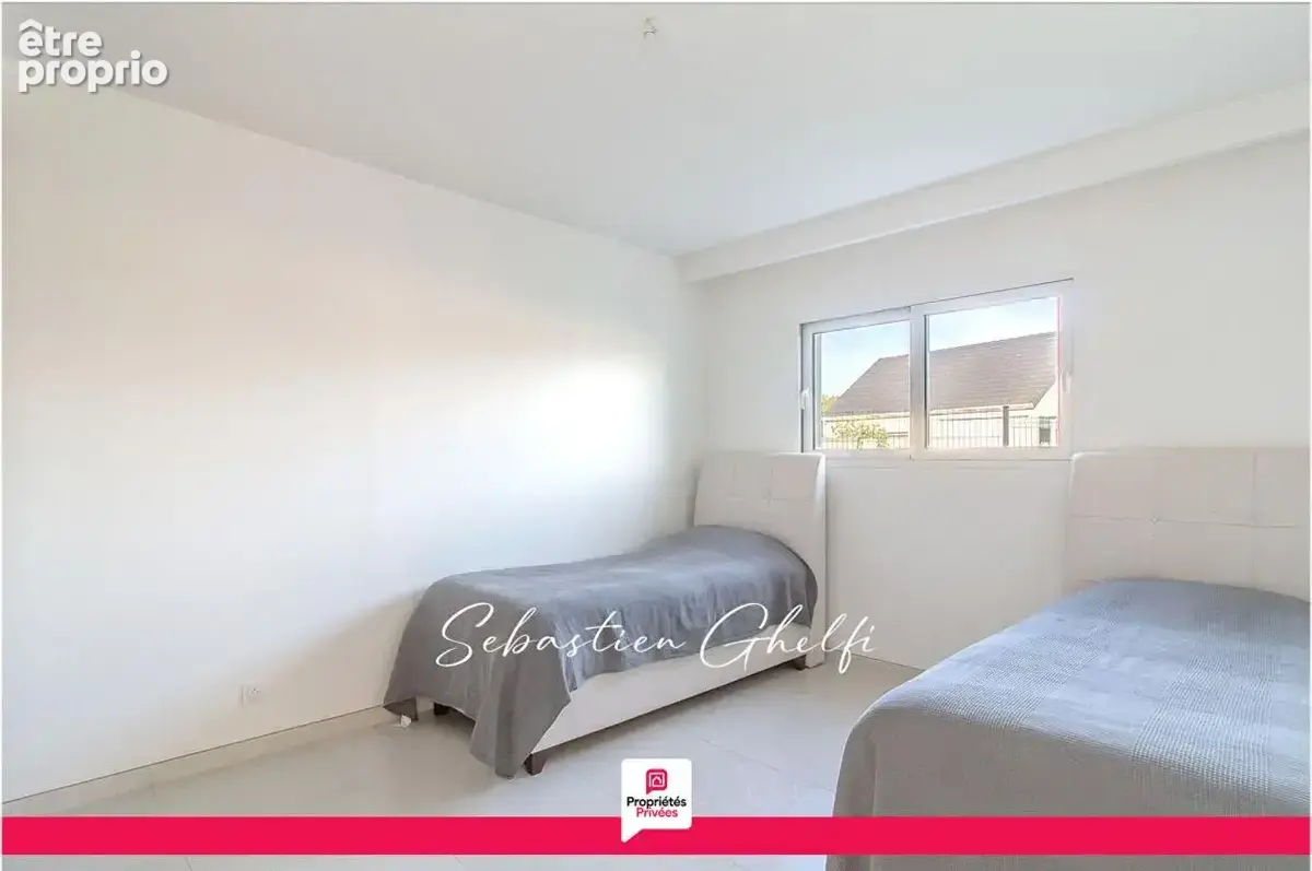 belle maison de plain-pied avec 4 chambres dont 1 suite avec garage - photo 15