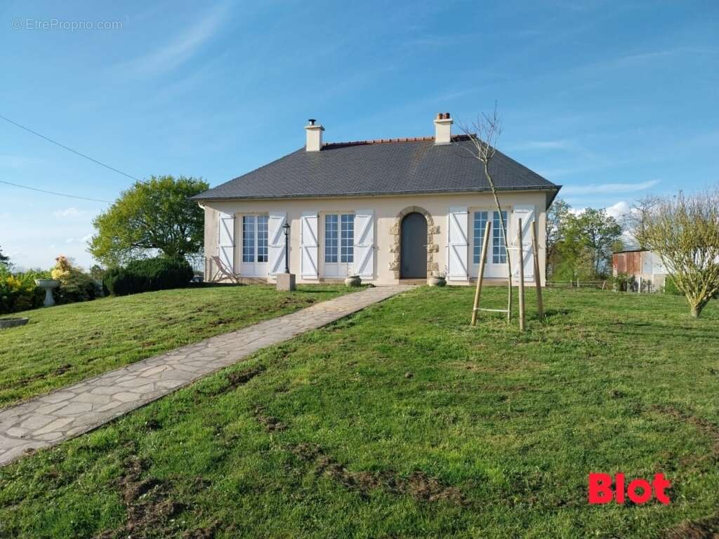 Maison à SAINT-M'HERVE