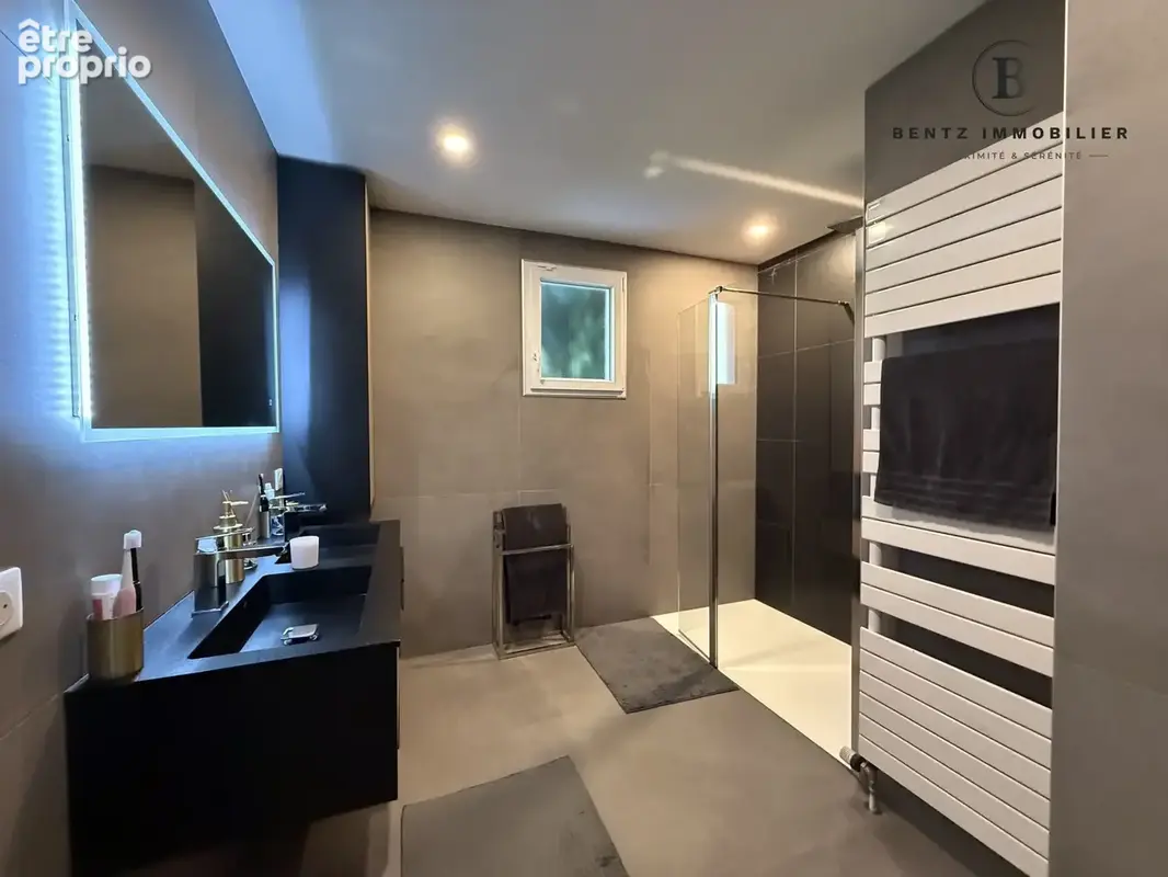 Salle d'eau RDC