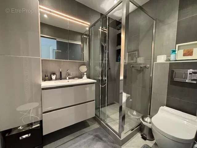 Appartement à VALLAURIS