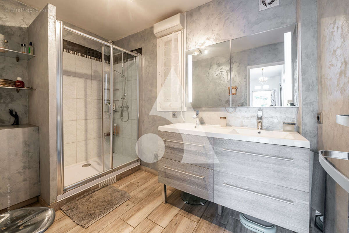 Maison à CHAMPIGNY-SUR-MARNE