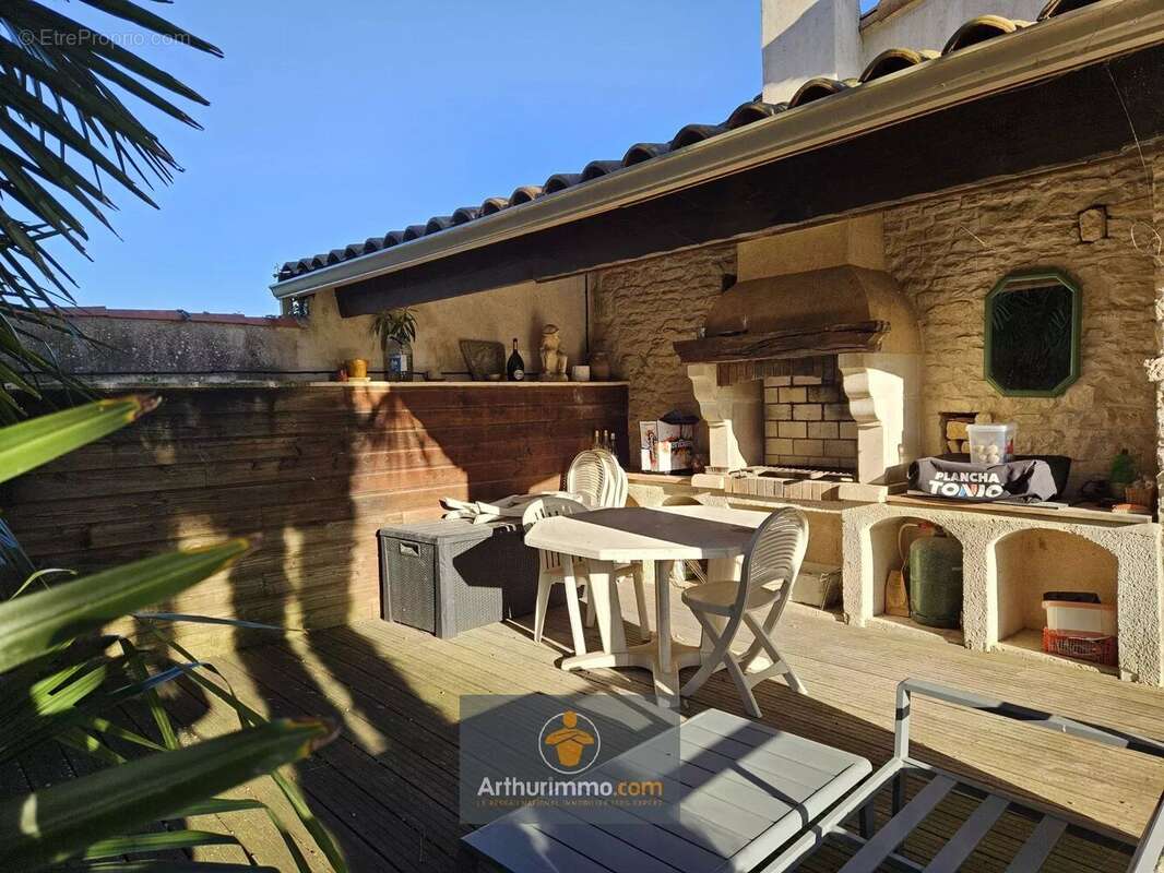 Maison à LA GREVE-SUR-MIGNON