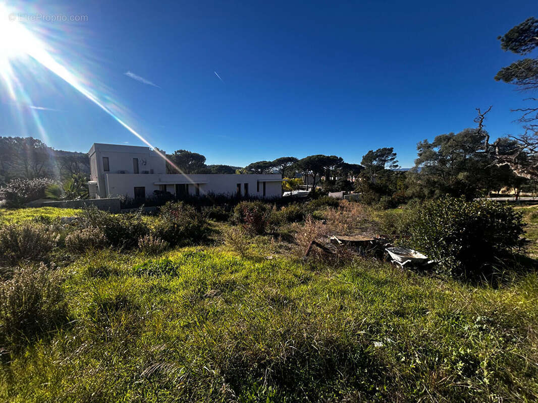 Terrain à SAINT-RAPHAEL