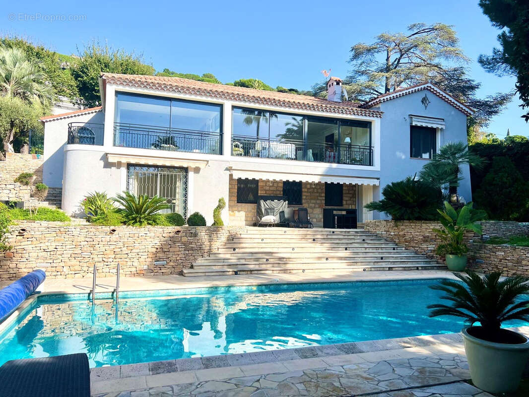 Cannes basse californie villa t6 individuelle 405m2vue mer calme,  piscine terrain 1800m2 garage - photo 2