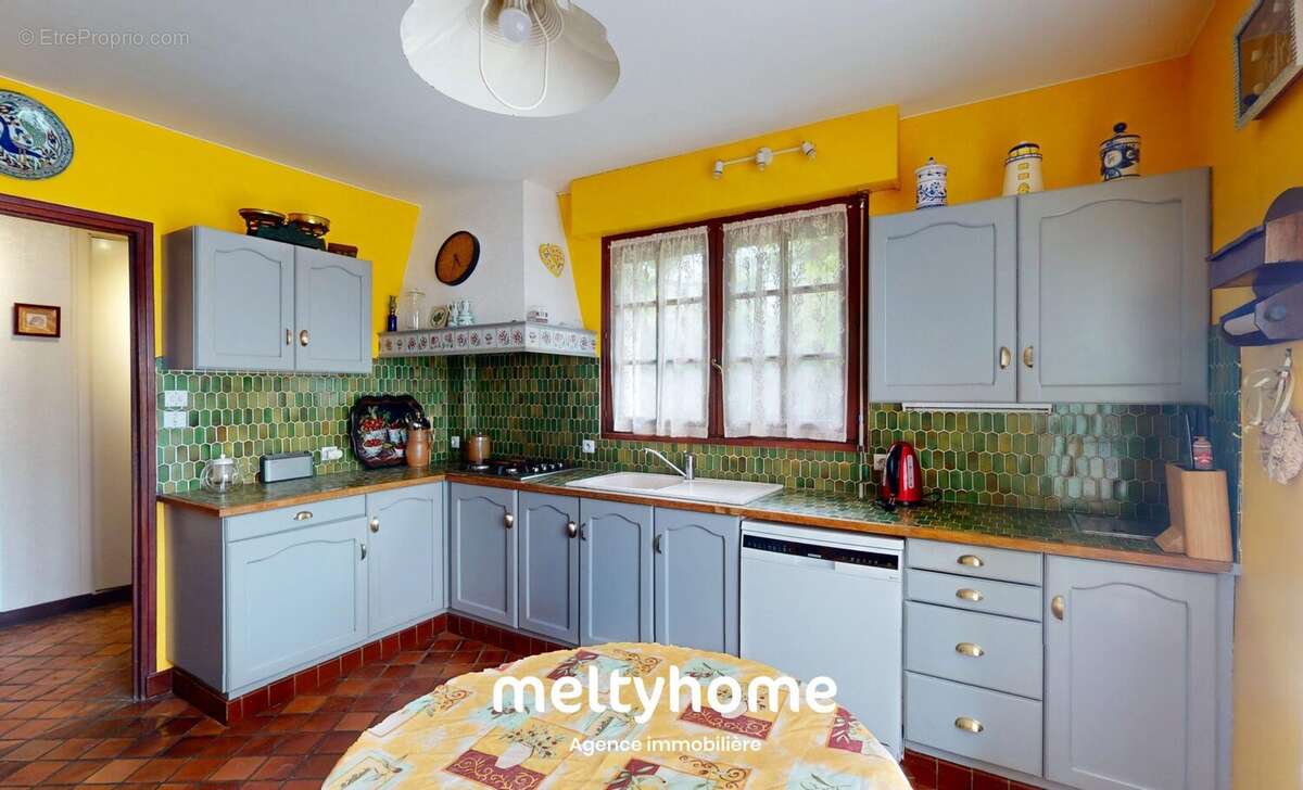 Maison à LOUVIGNY