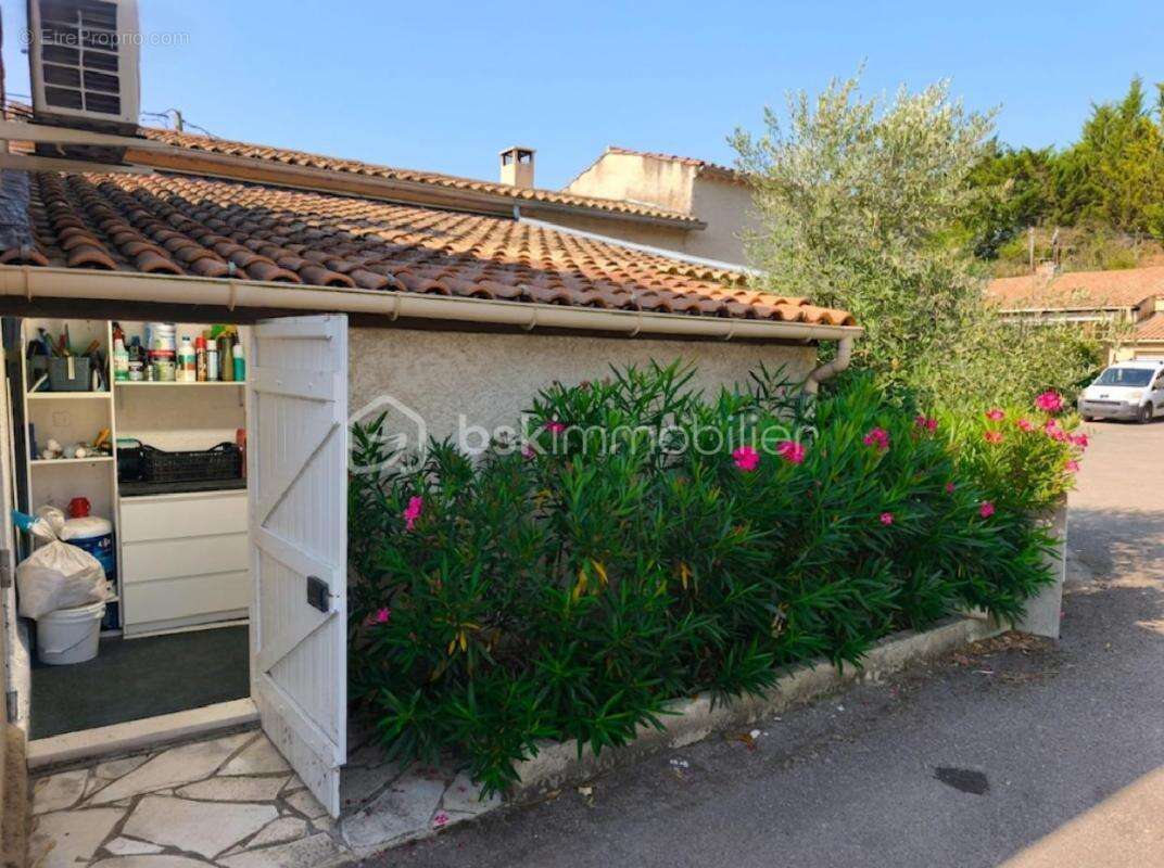 Villa plain pied Type 3 avec garage et jardin - photo 4