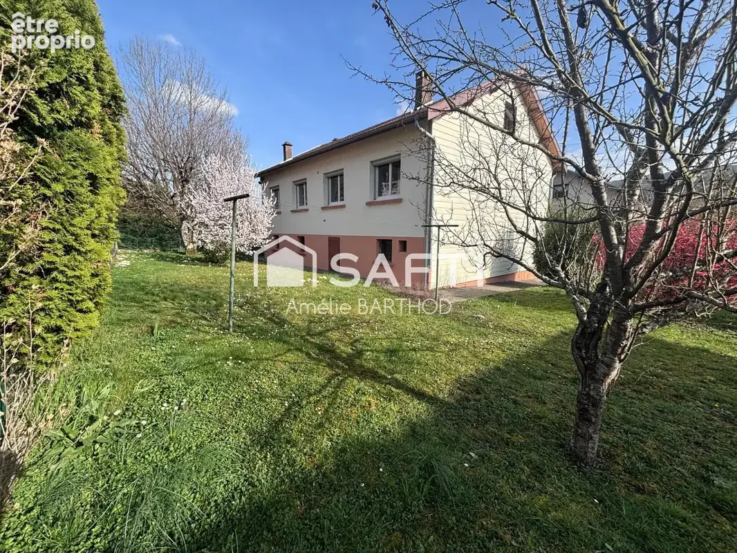 Photo 1 - Maison à ROCHE-LEZ-BEAUPRE