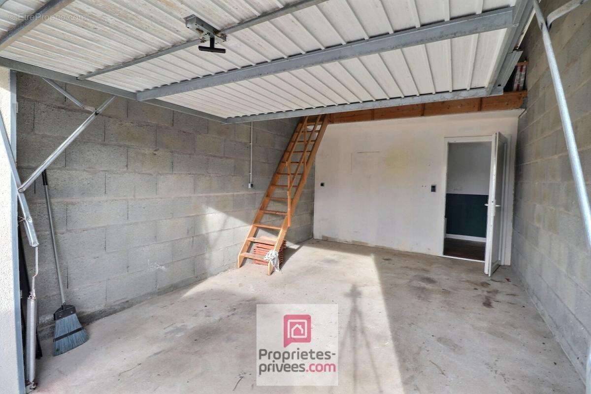 Maison à TONNAY-CHARENTE