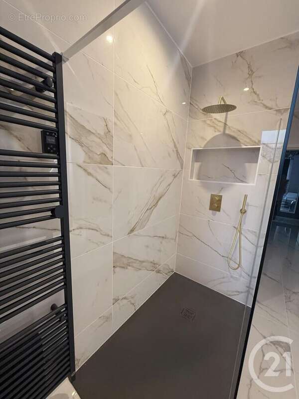 Appartement 102 m² à La Chapelle-Naude  - photo 10