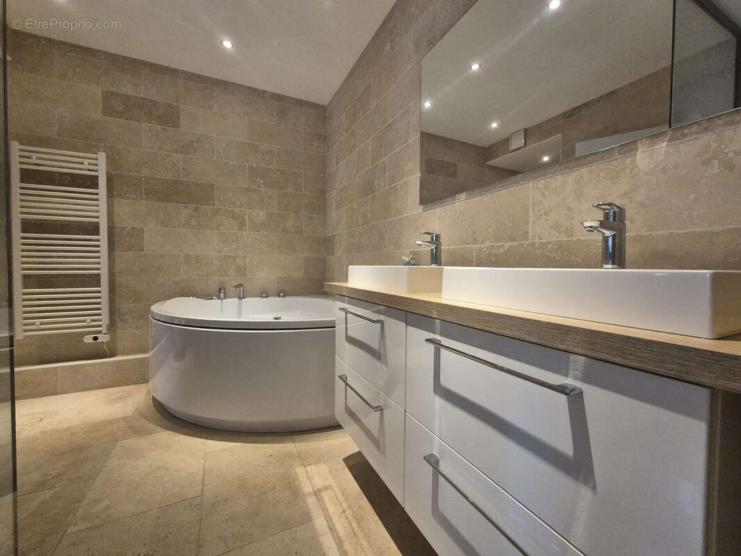 Appartement à BAGNEUX