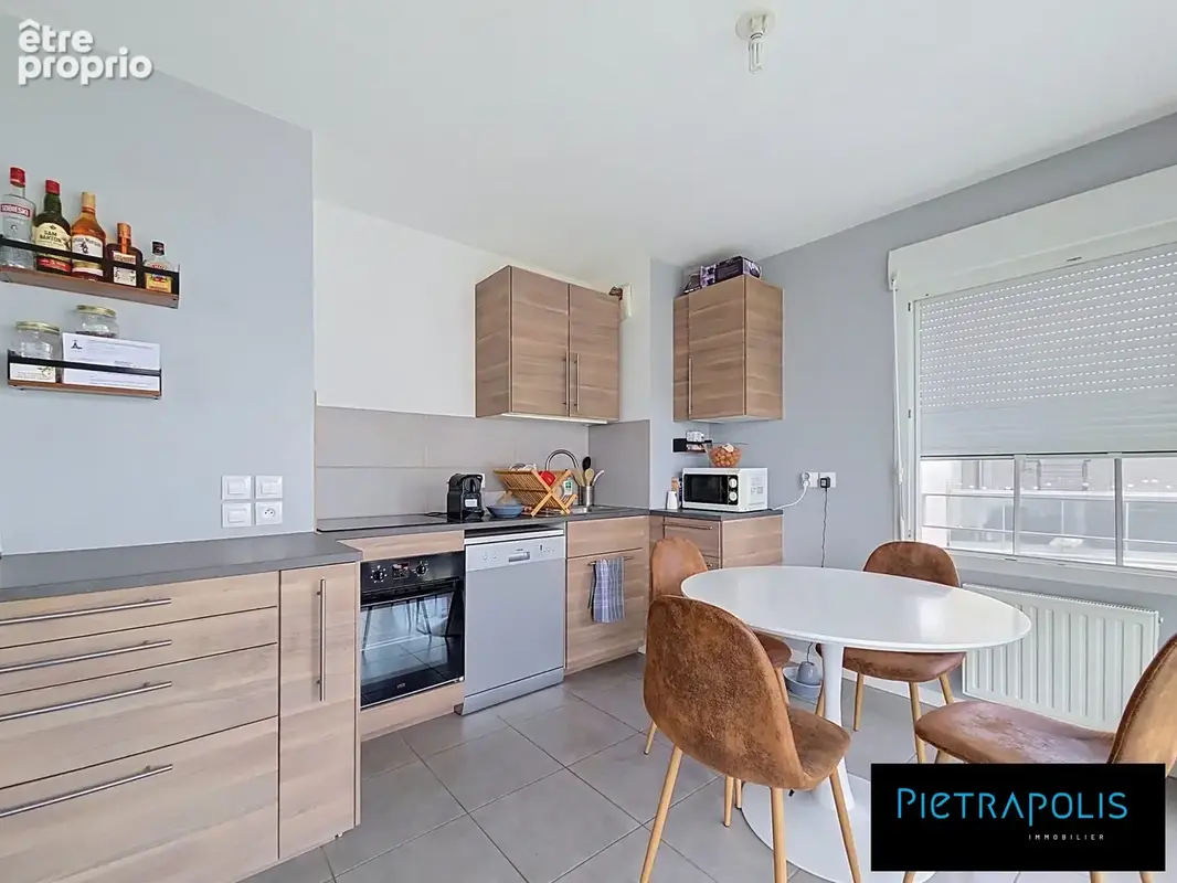 Appartement 3 pièces 64 m² à vendre à Villeurbanne (69100) - photo 3