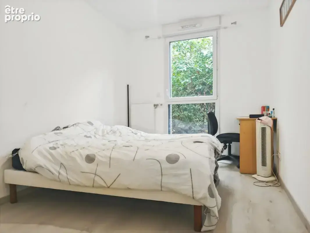  Idéal investisseur — T3 récent avec terrasse sans vis-à-vis et 2 parkings – OLIVET  - photo 6