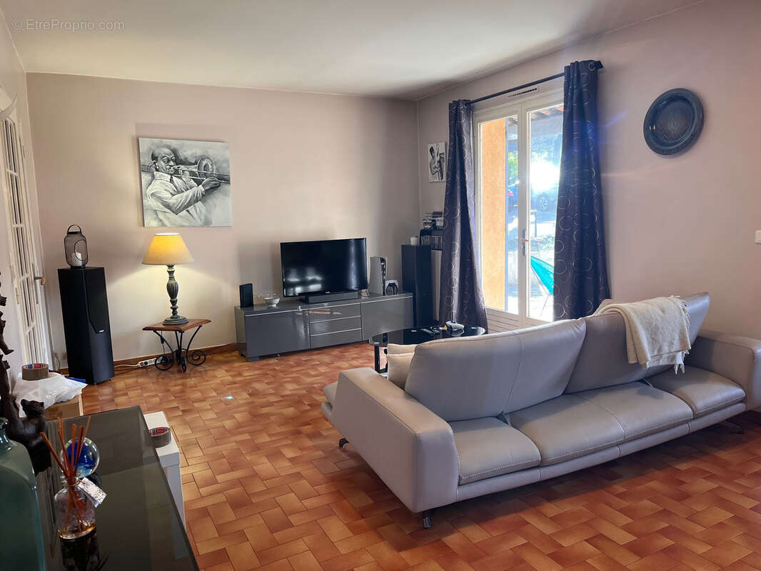 Maison à SAINT-VALLIER-DE-THIEY