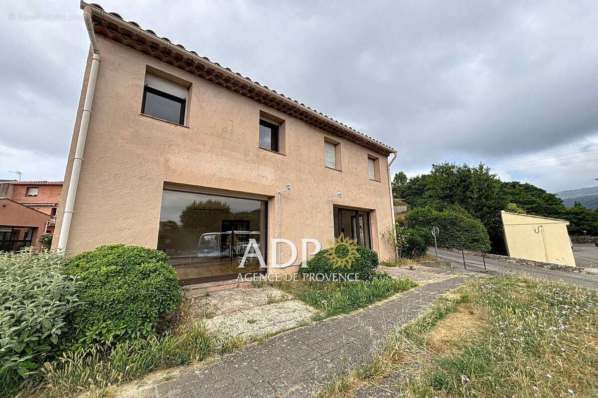 Commerce à CHATEAUNEUF-GRASSE