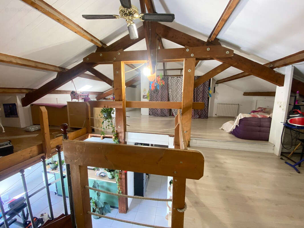 Appartement à BOLLENE