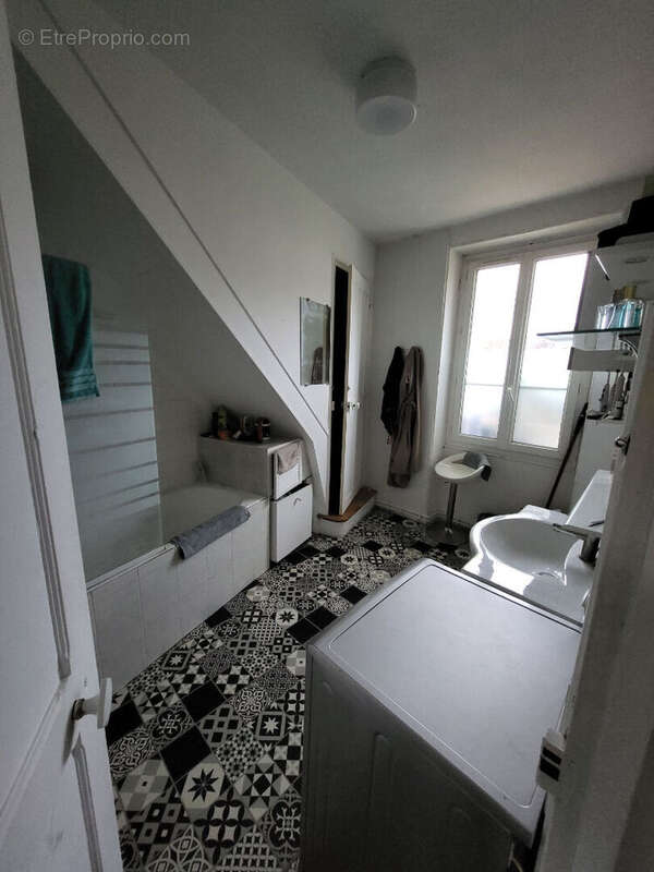 Appartement à VETHEUIL